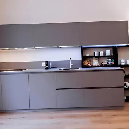 Milano Manzoni-Montenapoleone Vp103 C Milano